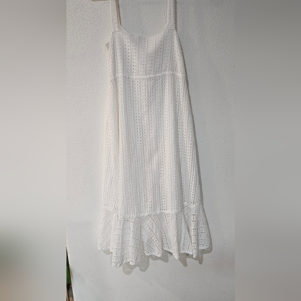 FARM Rio White Eyelet Midi Dress with Ruffle Hem - Picture 7 of 9